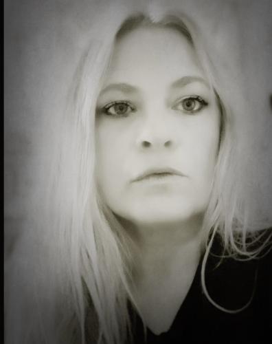 DeeDee  Beeler's avatar