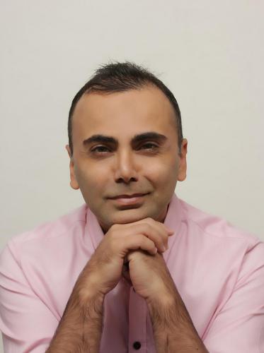 Yaron Farzan's avatar