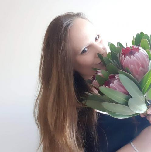 Karen Harding's avatar